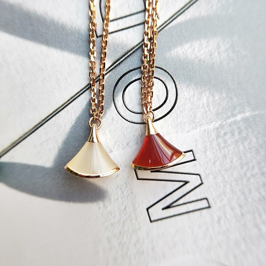 Bvlgari DREAM 1 MOTIF MOP PINK GOLD DOUBLE CHAIN BRACELET