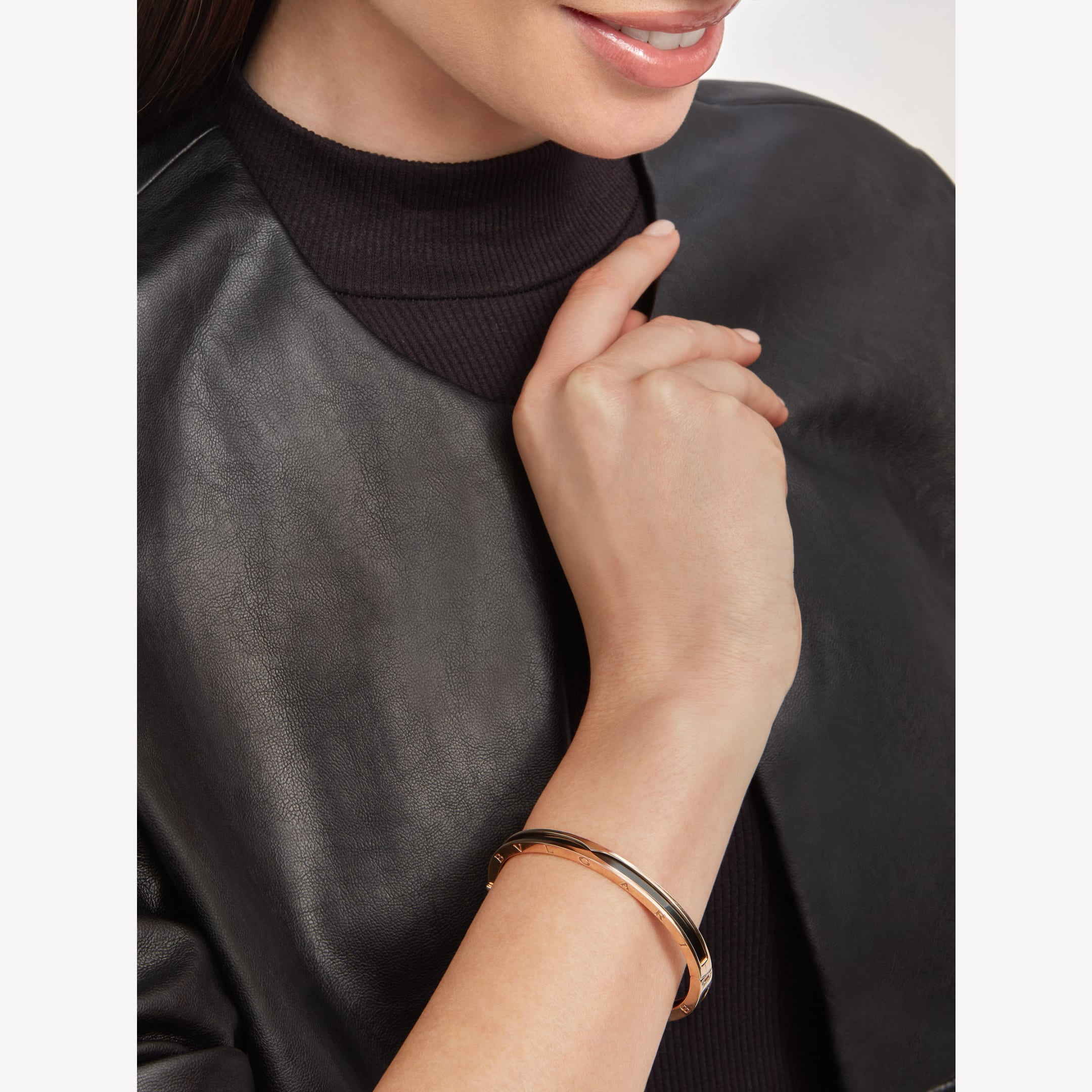 Bvlgari ZERO 1 PINK GOLD WITH BLACK CERAMIC BRACELET