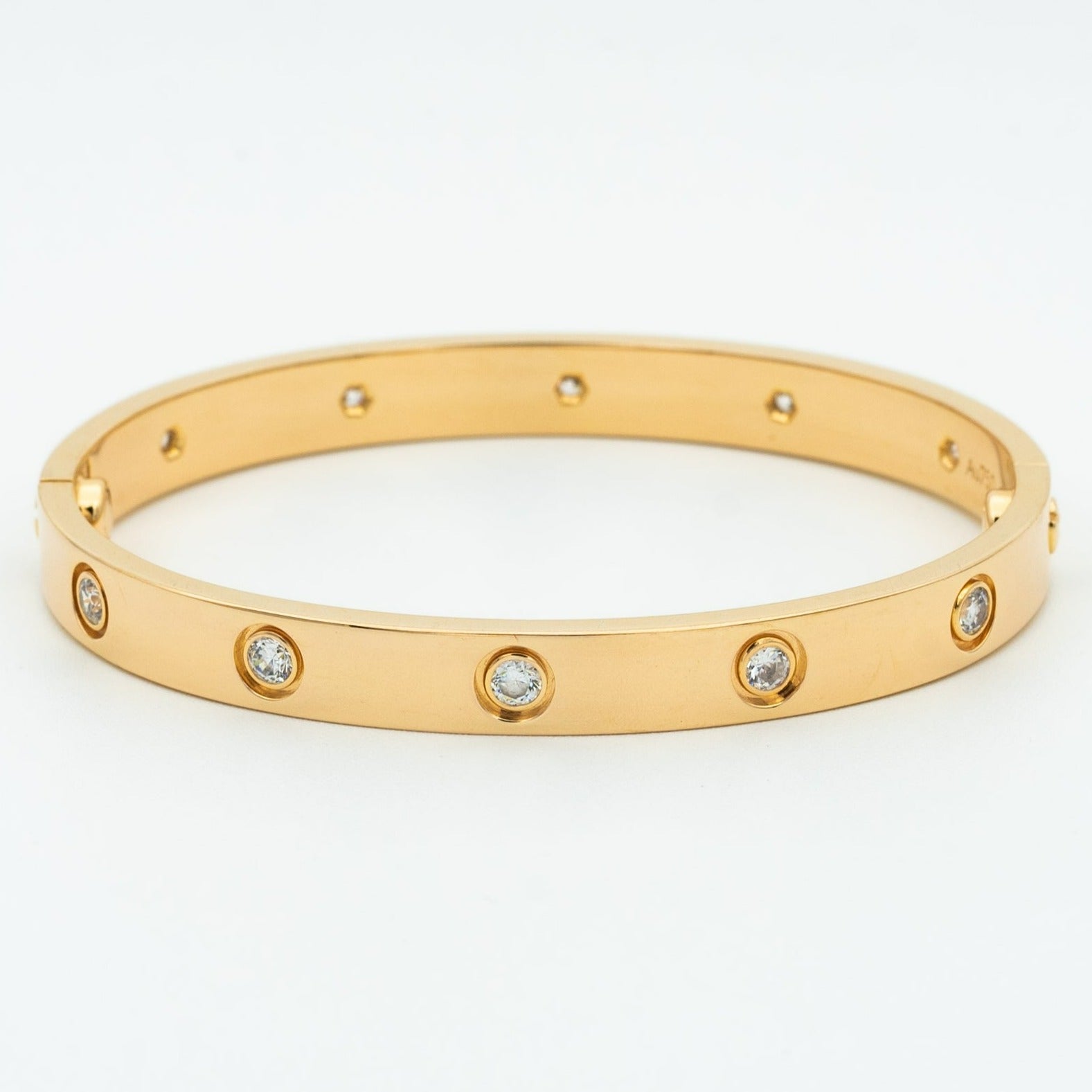 CARTIER LOVE BRACELET 6.1MM 10 DIAMONDS